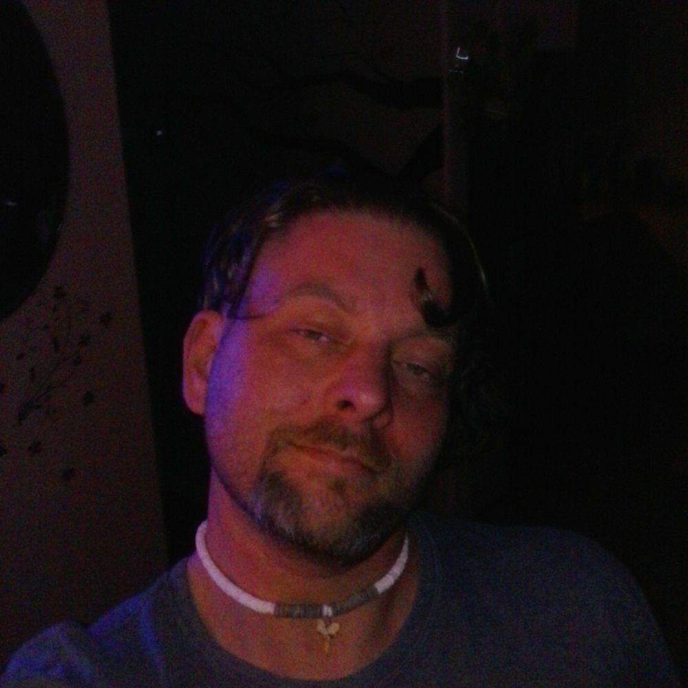 Meet your Posher, Travis